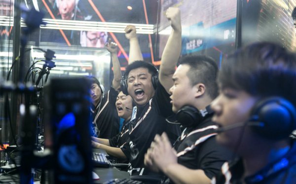 潘如何在激 潘如何在激