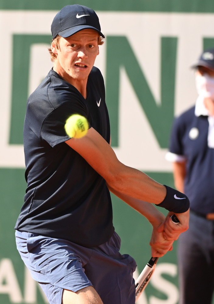 嗅觉使得他 嗅觉使得他